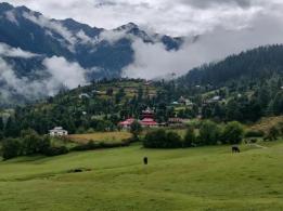 Jibhi Tirthan Kasol Taxi Tour from Delhi